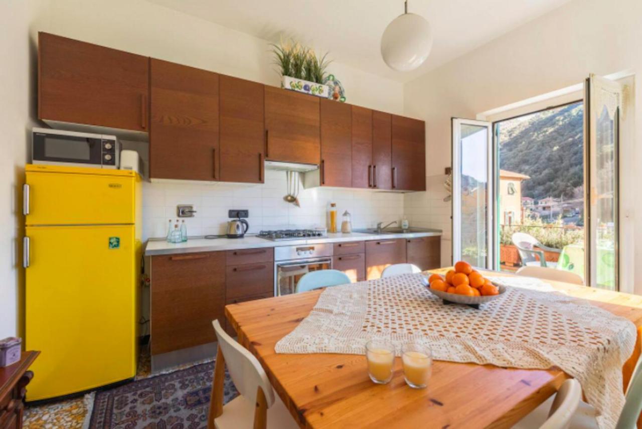 La Casa Sul Fiume Apartment Албисола Супериоре Екстериор снимка